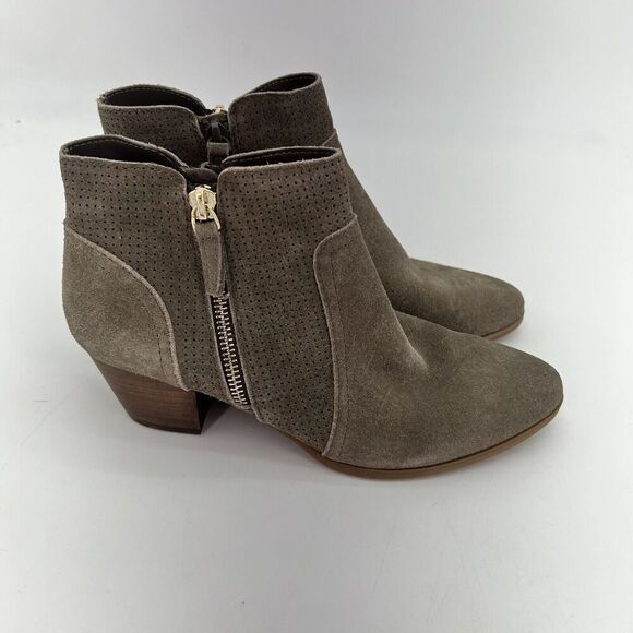 Violet & Red Carley Bootie Size 6.5 Suede Leather Beige - Picture 1 of 5
